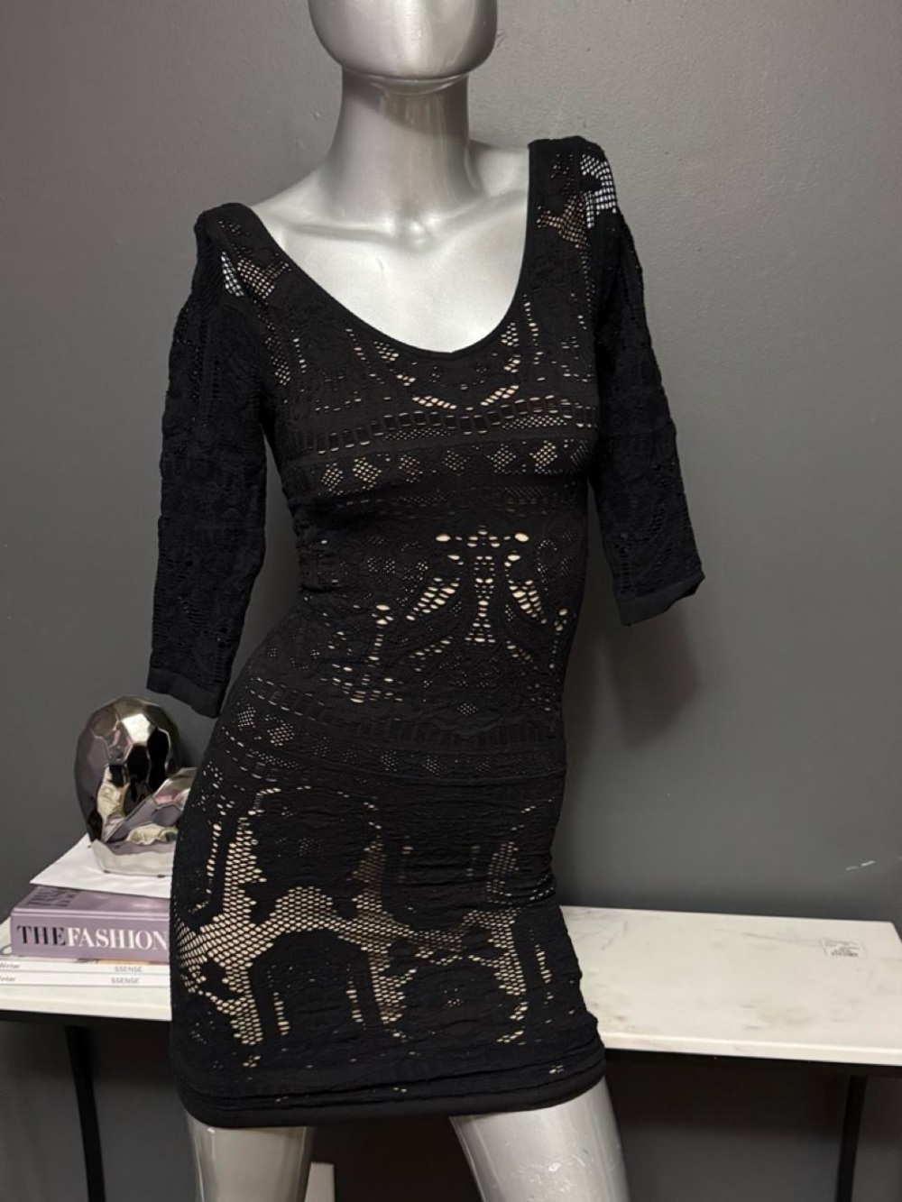 Y2K Bebe black lace mini dress with floral and geometric cut-out design - Picture 4 of 5